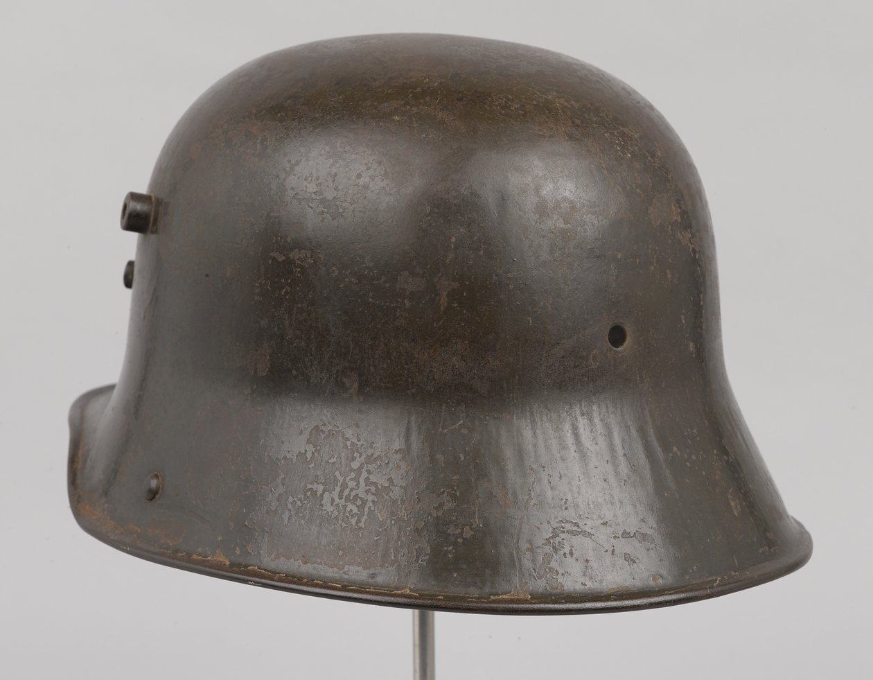 Duitse stalen helm of Stahlhelm, ca. 1916 door German School