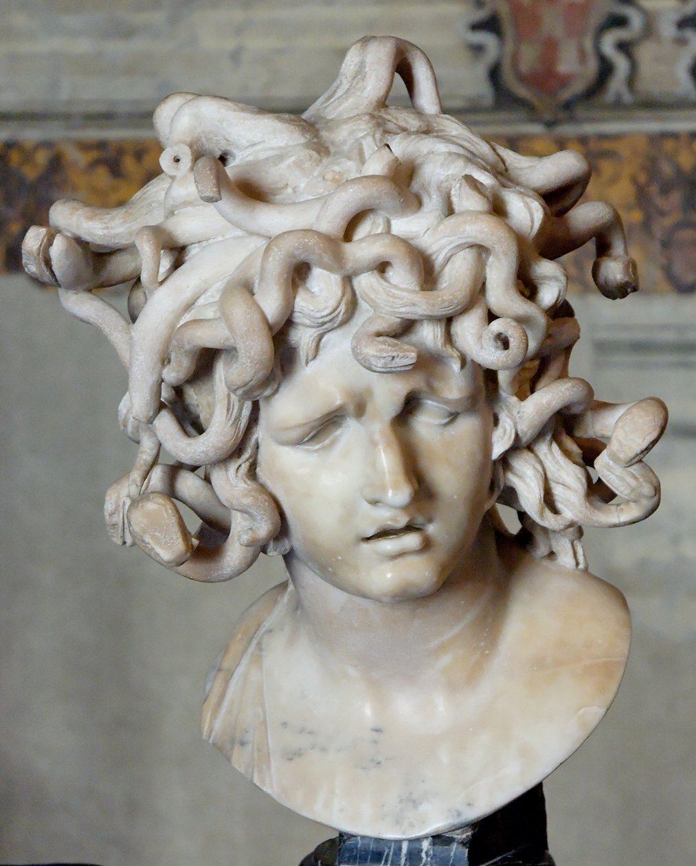 Hoofd van Medusa. Marmer, 1630 door Gian Lorenzo Bernini
