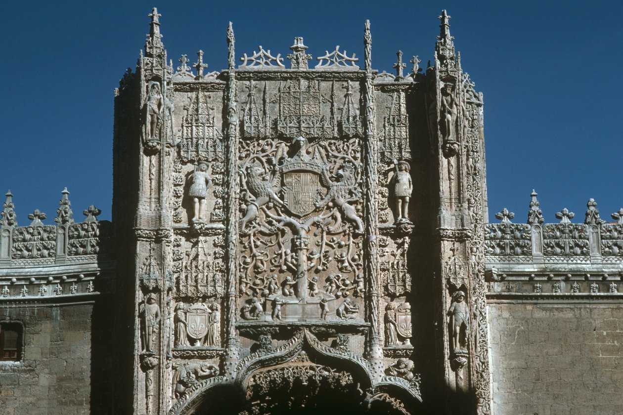 Ingangsgevel (Museo Nacional de Escultura Religiosa) gebouwd 1488-96 door Gil de Siloe