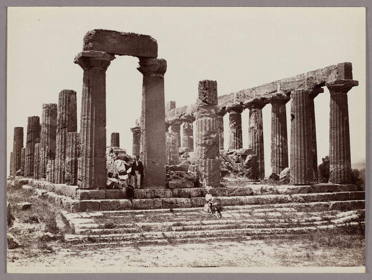 Agrigento: Tempel van Juno Lacinia, Girgenti, nr. 1347 door Giorgio Sommer