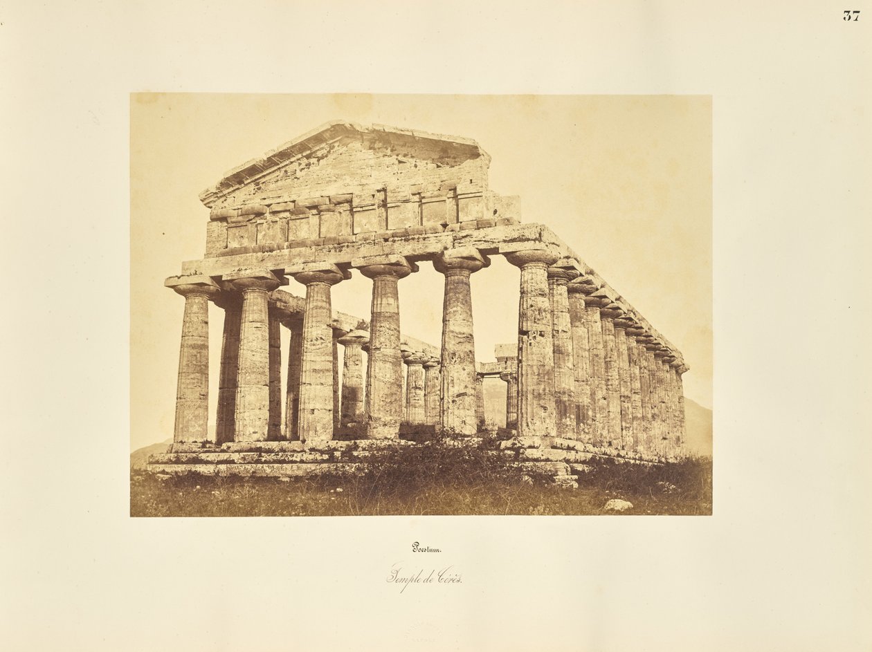 Paestum. Tempel van Ceres door Giorgio Sommer