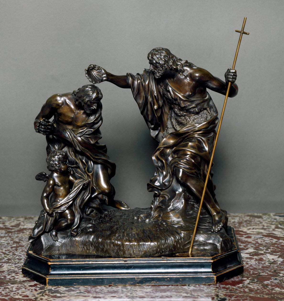De doop van Jezus. Bronzen sculptuur door Giovanni Battista Foggini