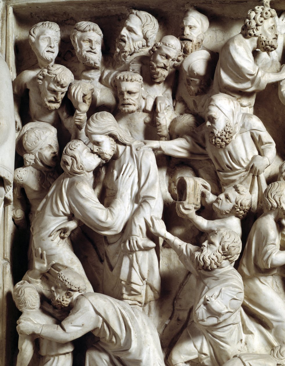 Detail van de reliëfs van de stoel door Giovanni Pisano: de kus van Judas (detail) door Giovanni Pisano