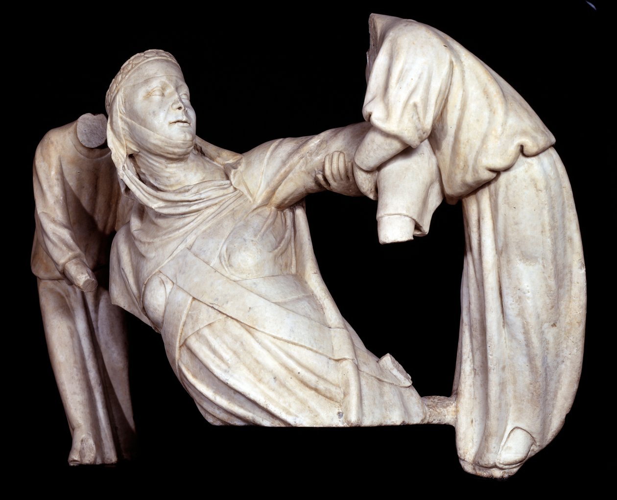 Grafmonument voor Margaretha van Brabant, opgeheven door twee engelen door Giovanni Pisano