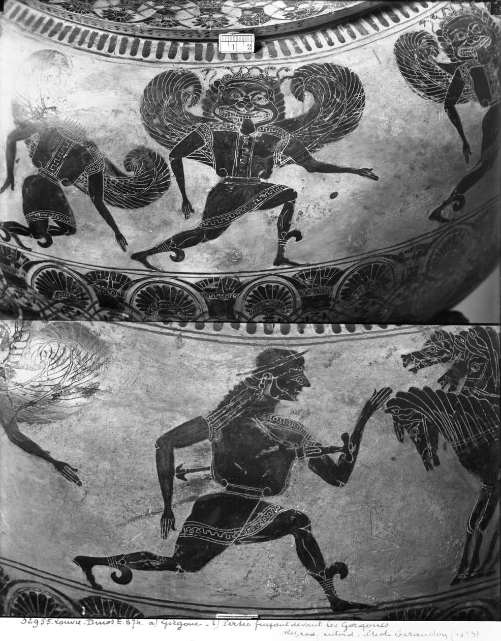 Attische zwartfigurige dinos die Perseus toont die vlucht voor de Gorgonen door Greek