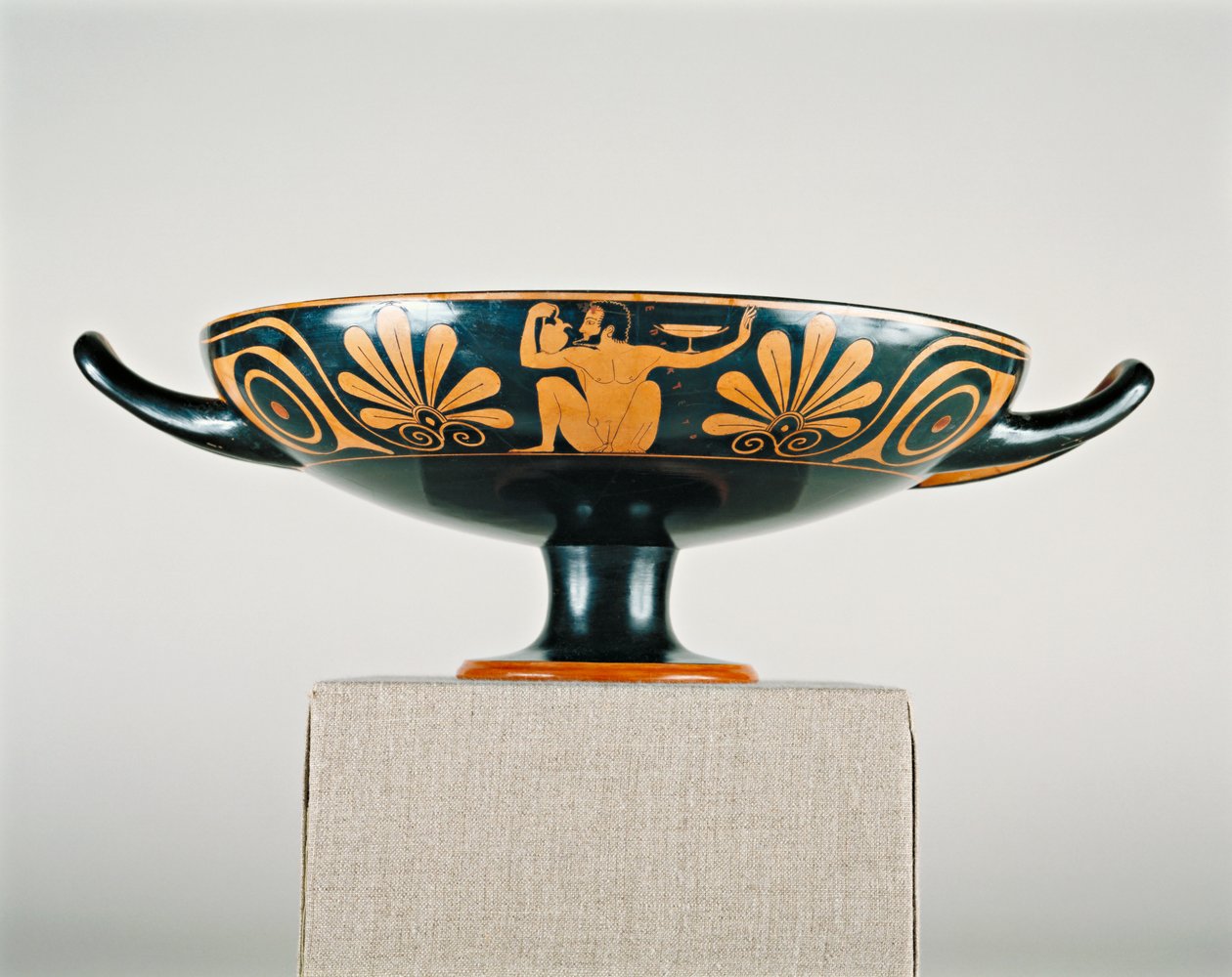 Attische roodfigurige kylix, ca.520-510 v.Chr. door Greek