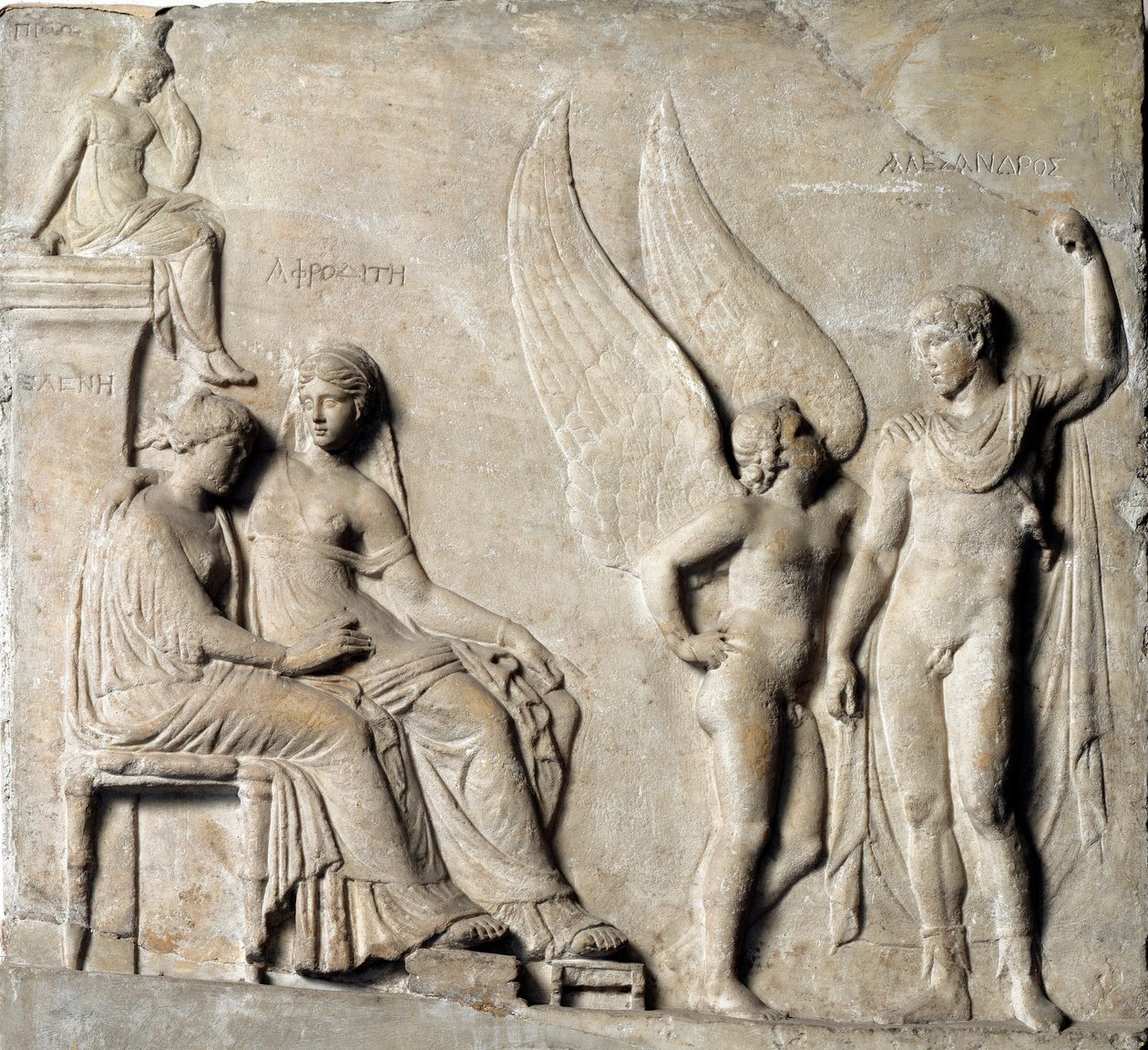 Griekse kunst: De prins van Sparta Parijs verleidt Helena van Troje, Aphrodite is afgebeeld. Marmeren reliëf naar een Grieks origineel. 1e eeuw v.Chr. Museo Archeologico Nazionale, Napels door Greek