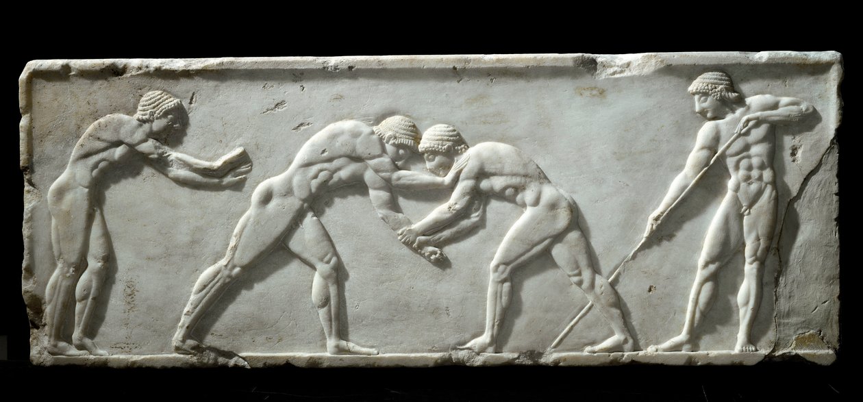 Griekse kunst: basis van kouros die worstelaars tijdens een gevecht voorstelt door Greek