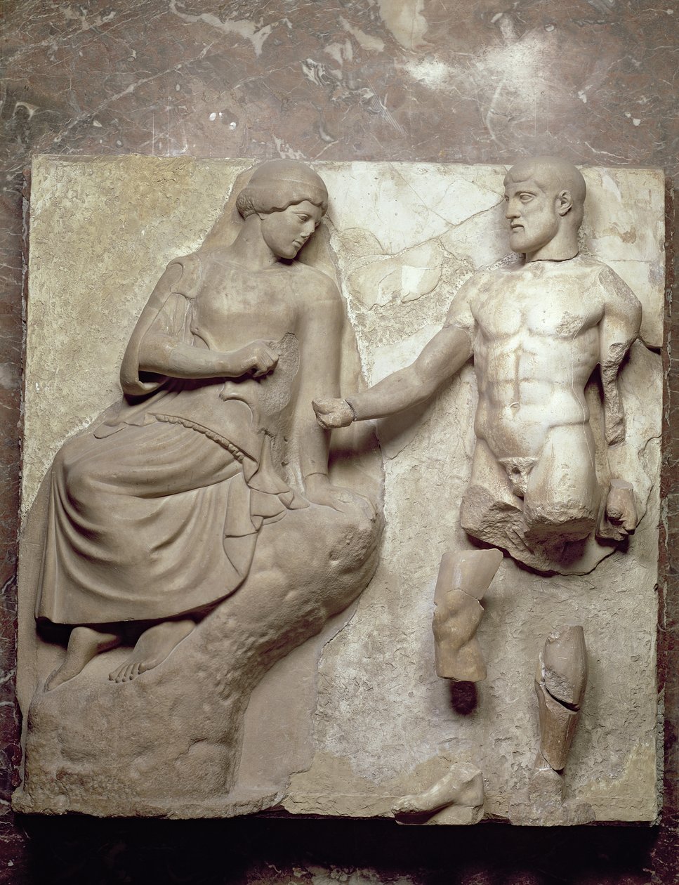 Hercules en Minerva, een van een reeks metopen die de werken van Hercules uit de tempel van Zeus in Olympia uitbeelden, Vroeg-klassieke periode, c.470-457 v.Chr. (Parisch marmer) door Greek