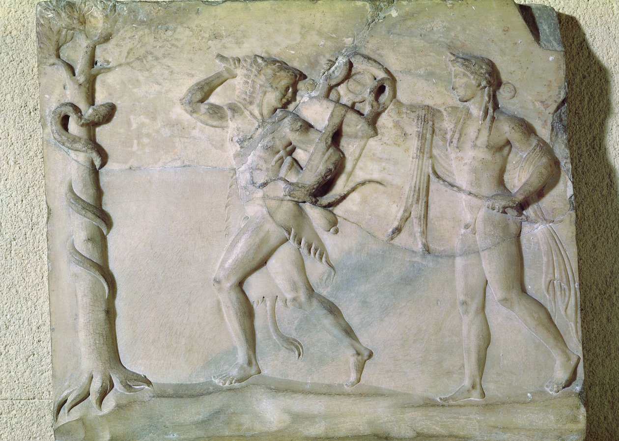 Tablet die Hercules toont die de Delphische drievoet voor Apollo wegdraagt (marmer) door Greek