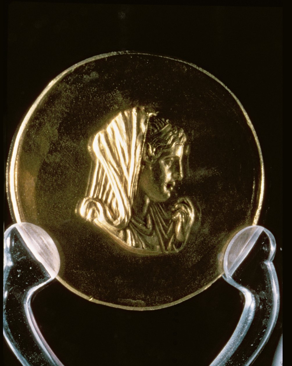 Gouden medaille van Olympias, uit de Aboukir-schat door Greek School