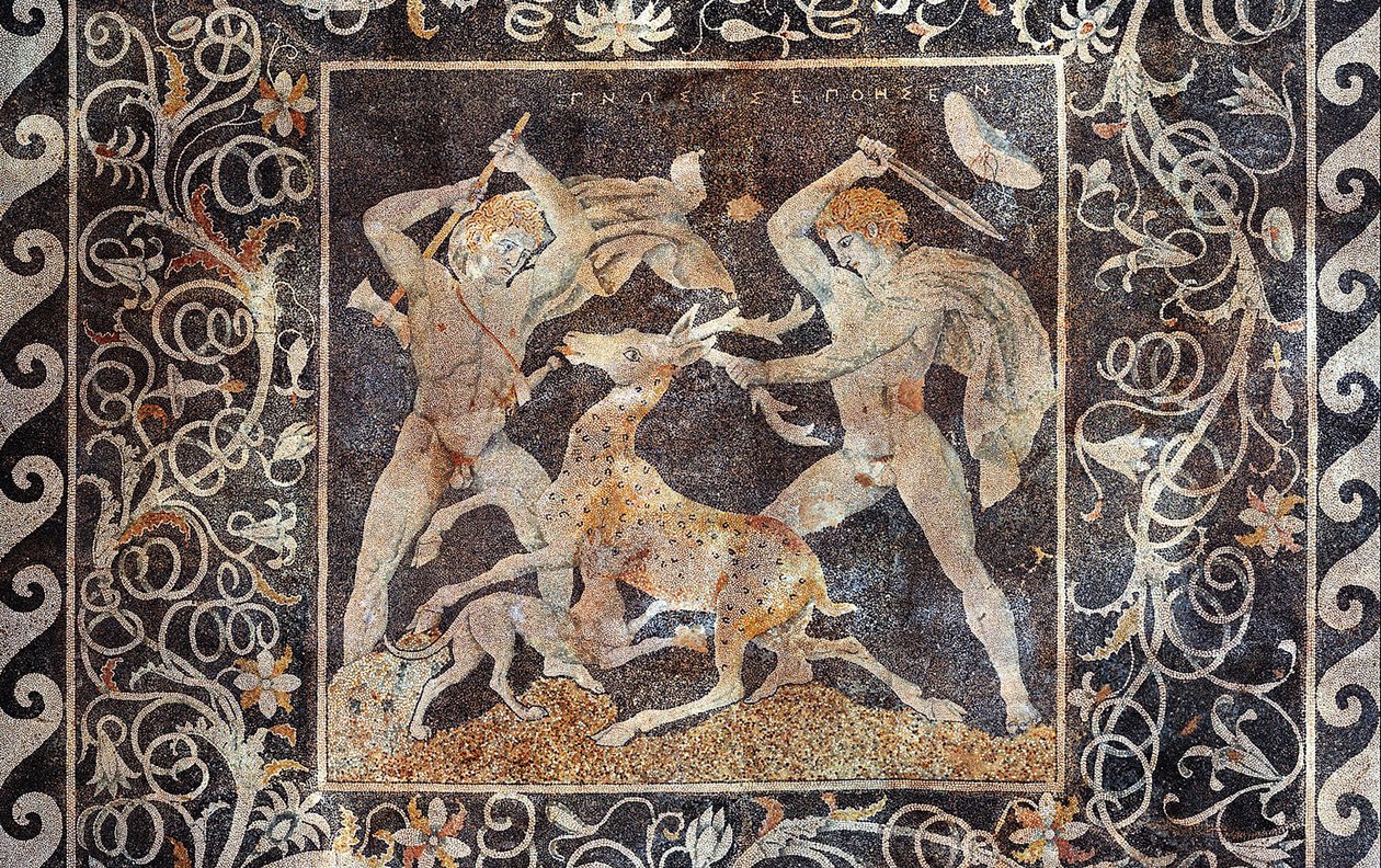 Mozaïek van de jacht op herten, Alexander de Grote en Hephaestion, Pella, Griekenland, 330-300 v.Chr. door Greek School