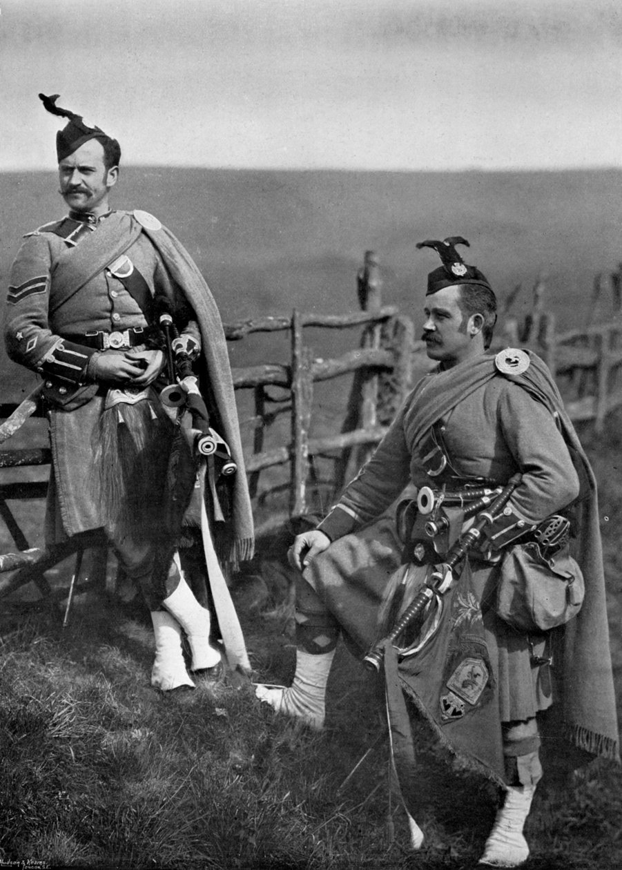 Pipe-Major Reith en Corporal-Piper Reith van de London Scottish, 1896 door Gregory and Co