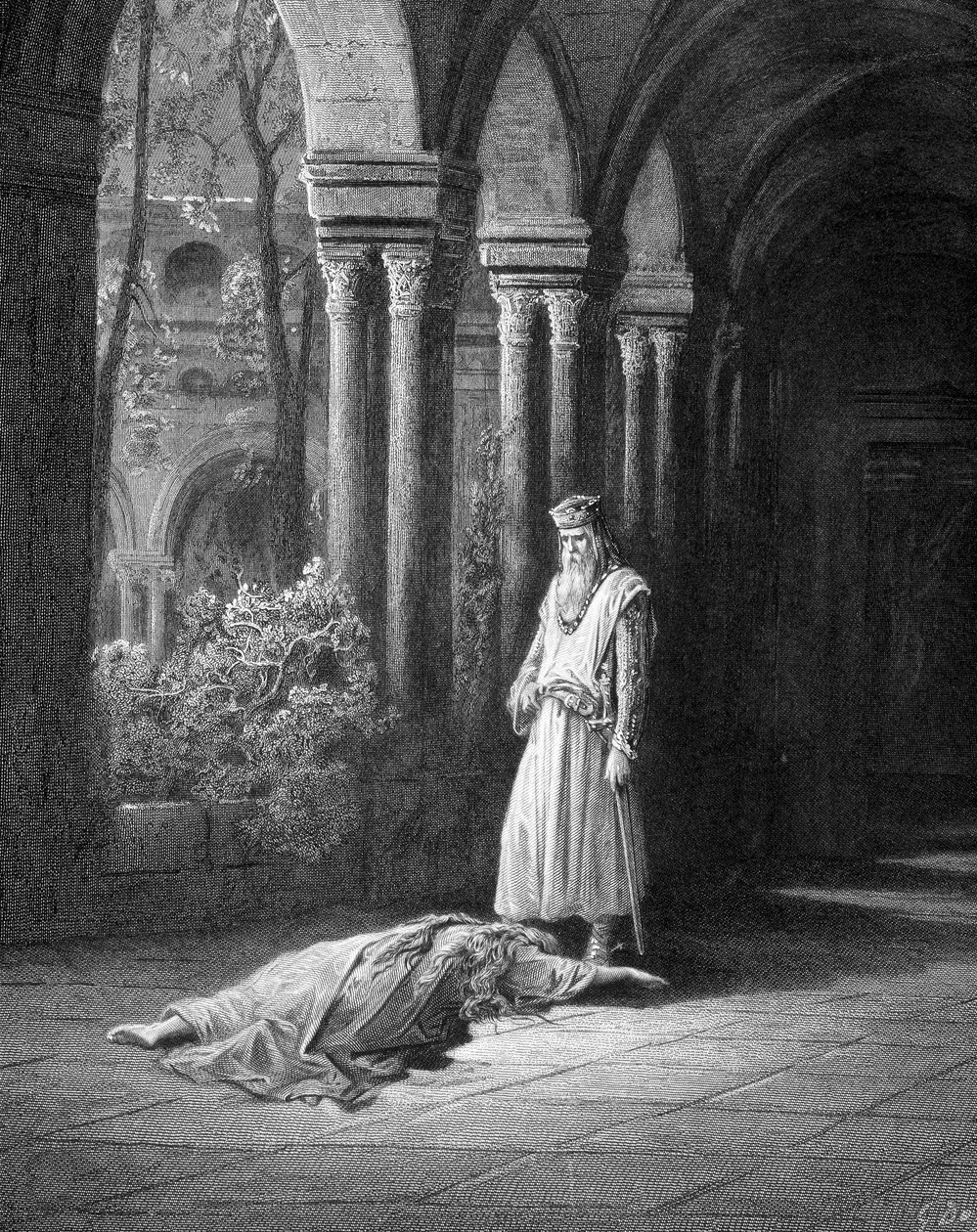 Hij stopte: de koningin sleepte zich enigszins naar hem toe, ze legde haar handen om de voeten van haar man (Junièvre en Koning Arthur) - in "Juniper" door Alfred Tennyson, ill. door Gustave Doré Parijs, Librairie Hachette et Cie door Gustave Dore