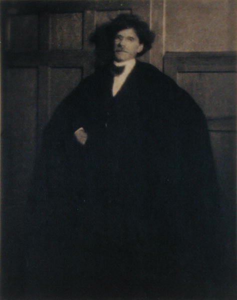 Portret van Alfred Stieglitz (1864-1946) door Heinrich Kuhn