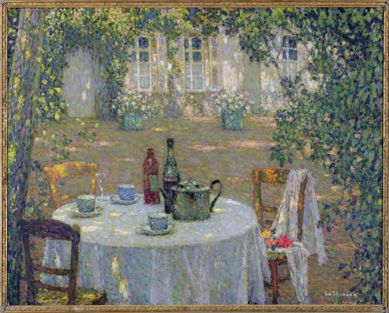 De Tafel in de Zon in de Tuin, Gerberoy, ca. 1911 door Henri Eugene Augustin Le Sidaner
