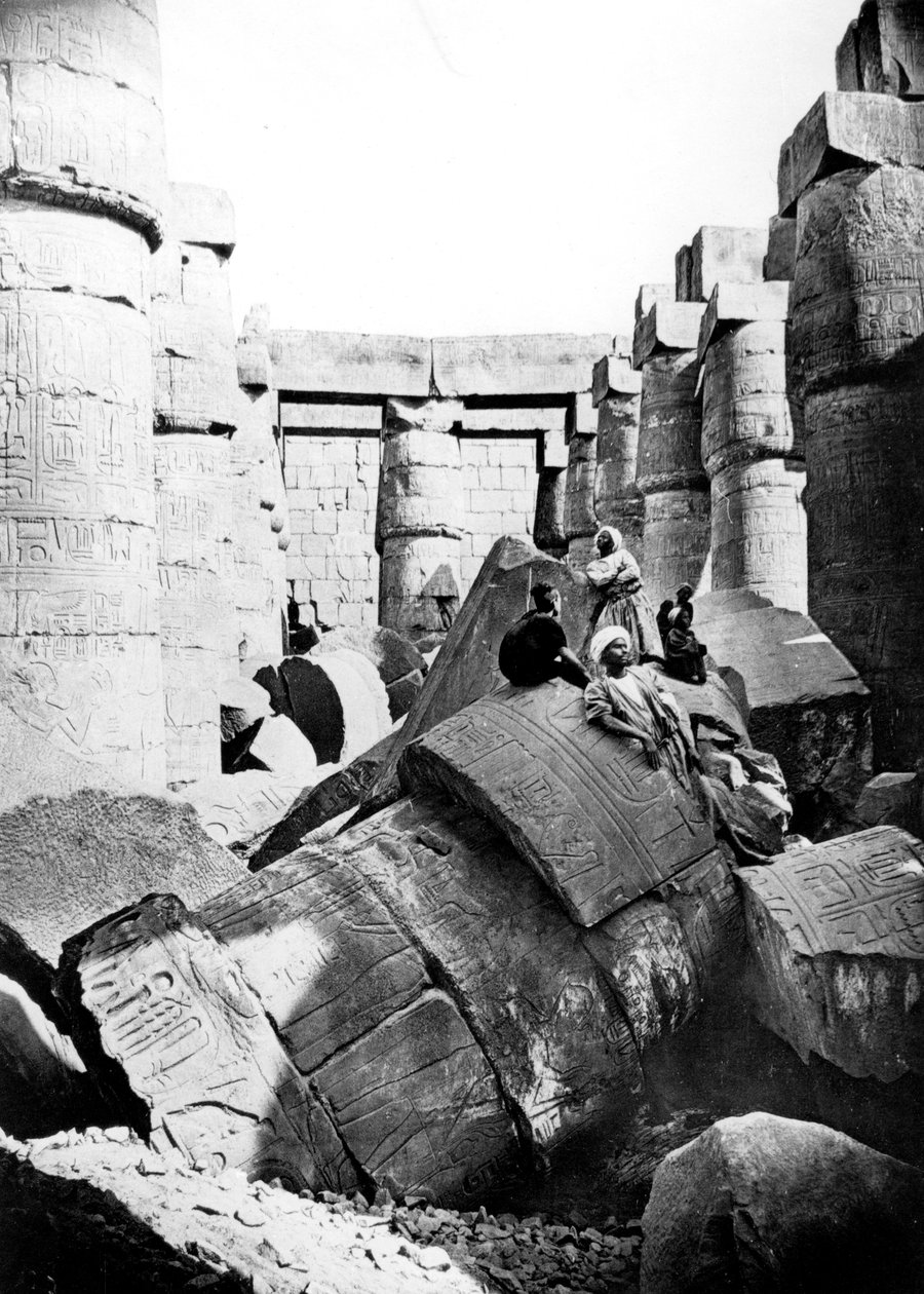 Tempelinterieur, Karnak, Nubië, Egypte door Georges Henri Bechard