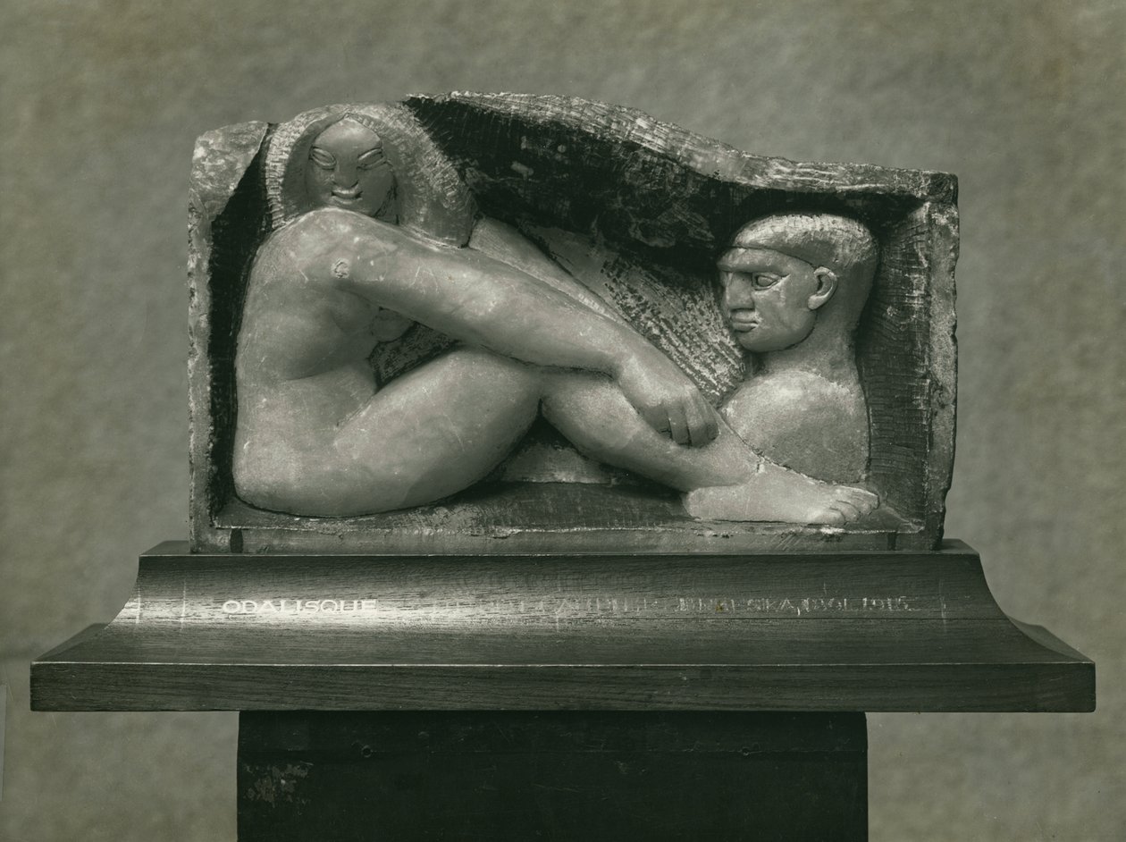 Odalisque (Man en Vrouw) 1912-13 (albast) door Henri Gaudier-Brzeska