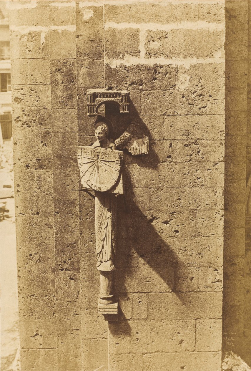Engel met zonnewijzer, kerk van Chartres, 1852 (foto) door Henri Jean Louis Le Secq