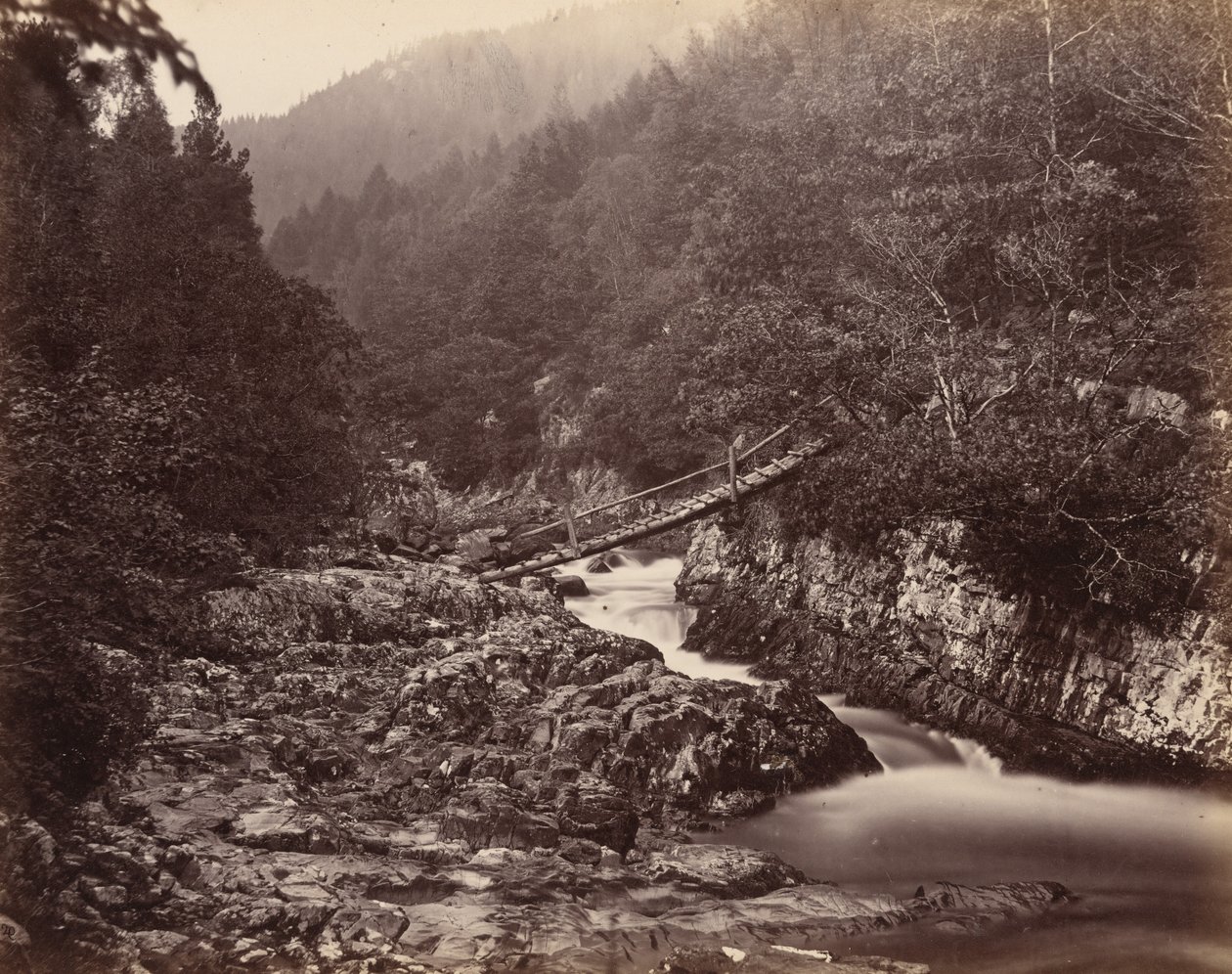 Mijnwerkersbrug, Wales,c. 1858 (foto) door Henry White