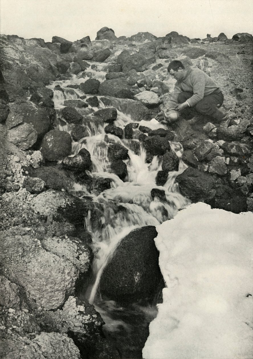 Een fenomeen - Een zoetwaterwaterval, c1910-1913 door Herbert Ponting