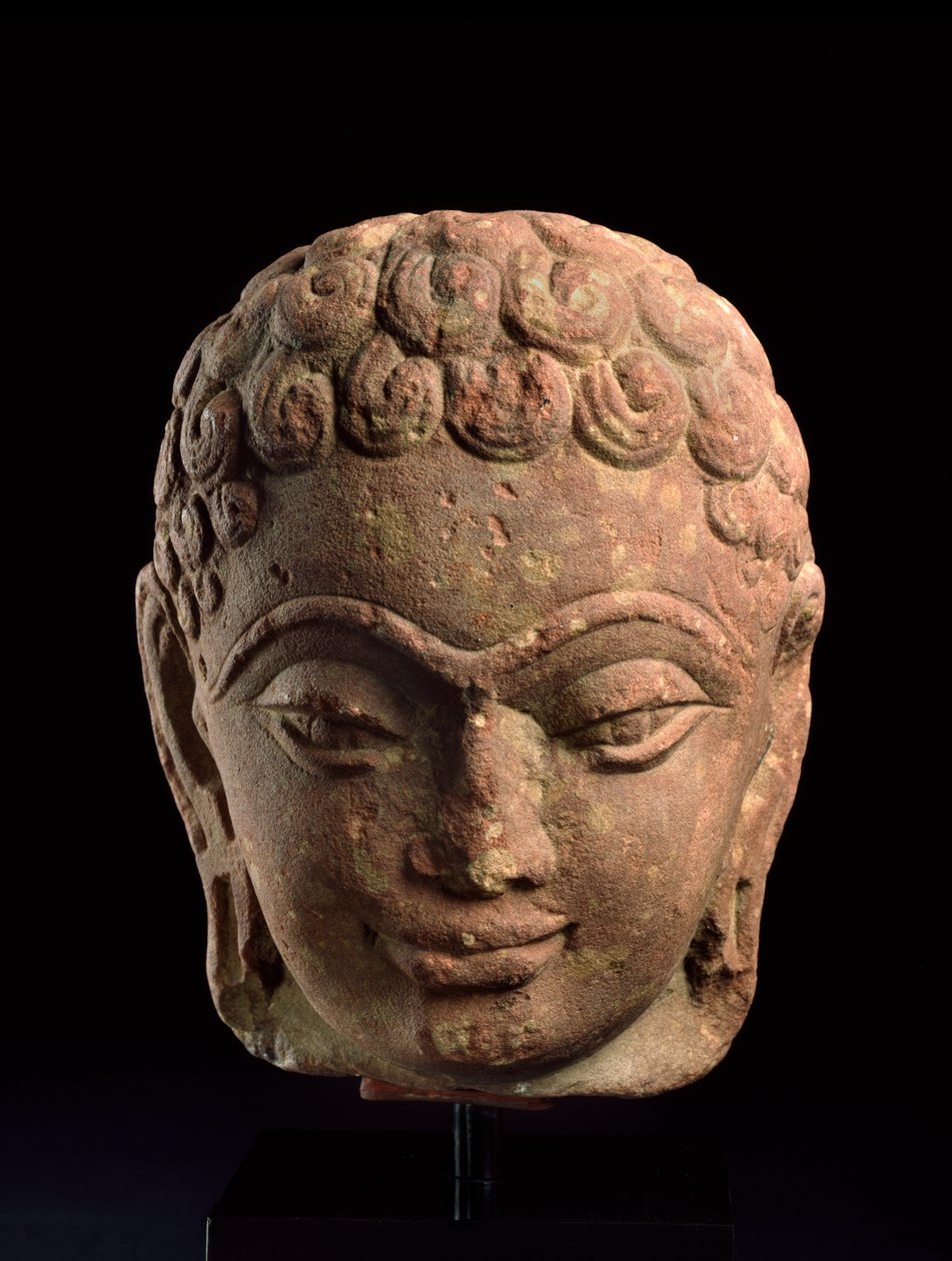 Hoofd van een Jain Tirthankara, Mathura Regio, Kushan periode, 3e-4e eeuw n.Chr. door Indian School