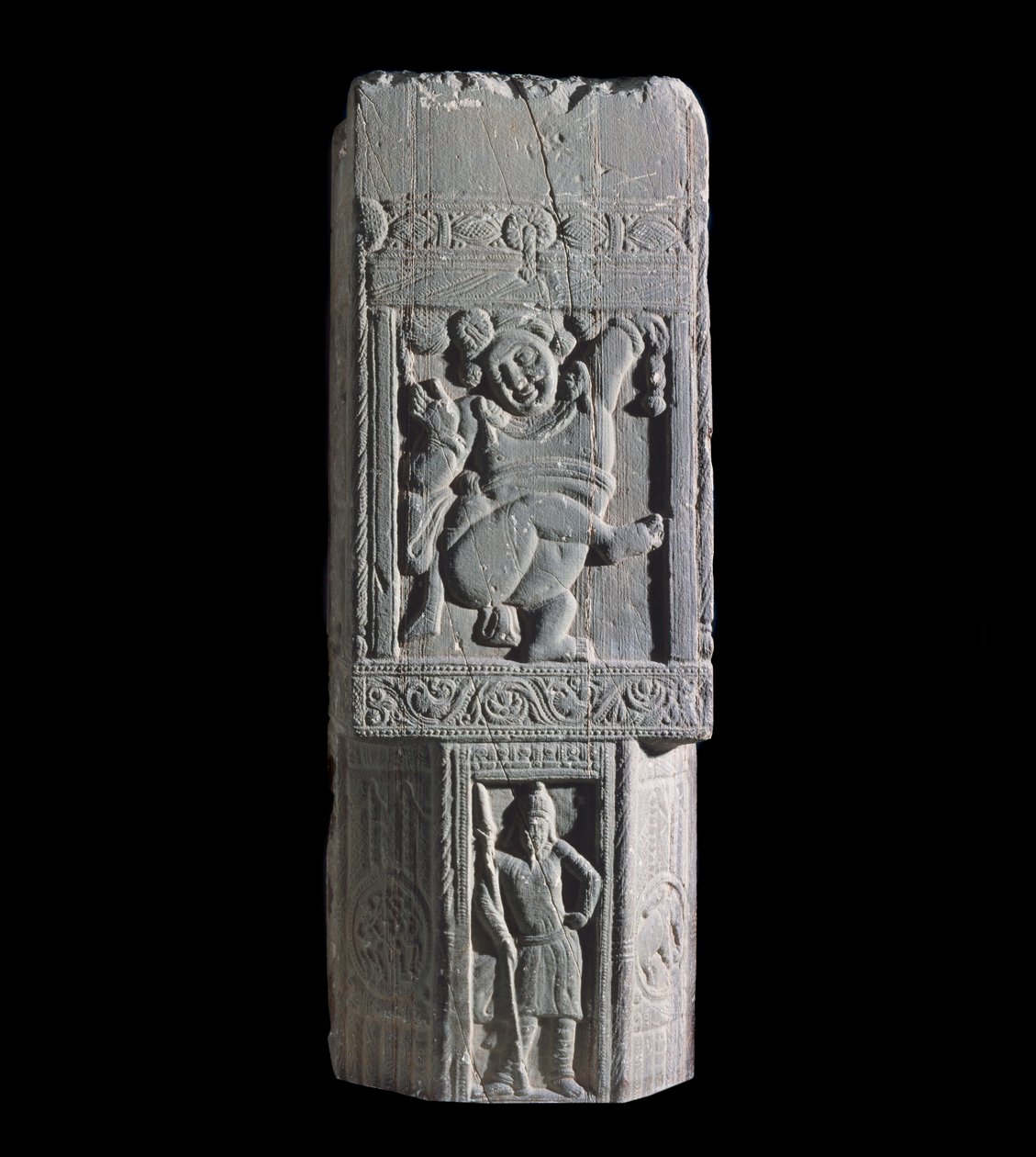Stupa-plaat met een dwerg en Scythische figuren, van de site van Nagarjuna (reliëf) door Indian School