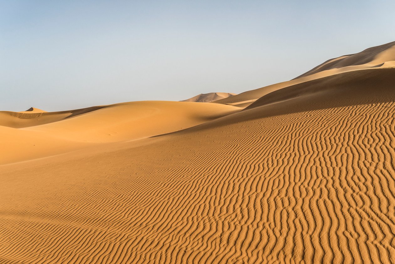 Zandduinen in de Erg Chebbi in het zuidoosten van Marokko, 2014 door Ira Block
