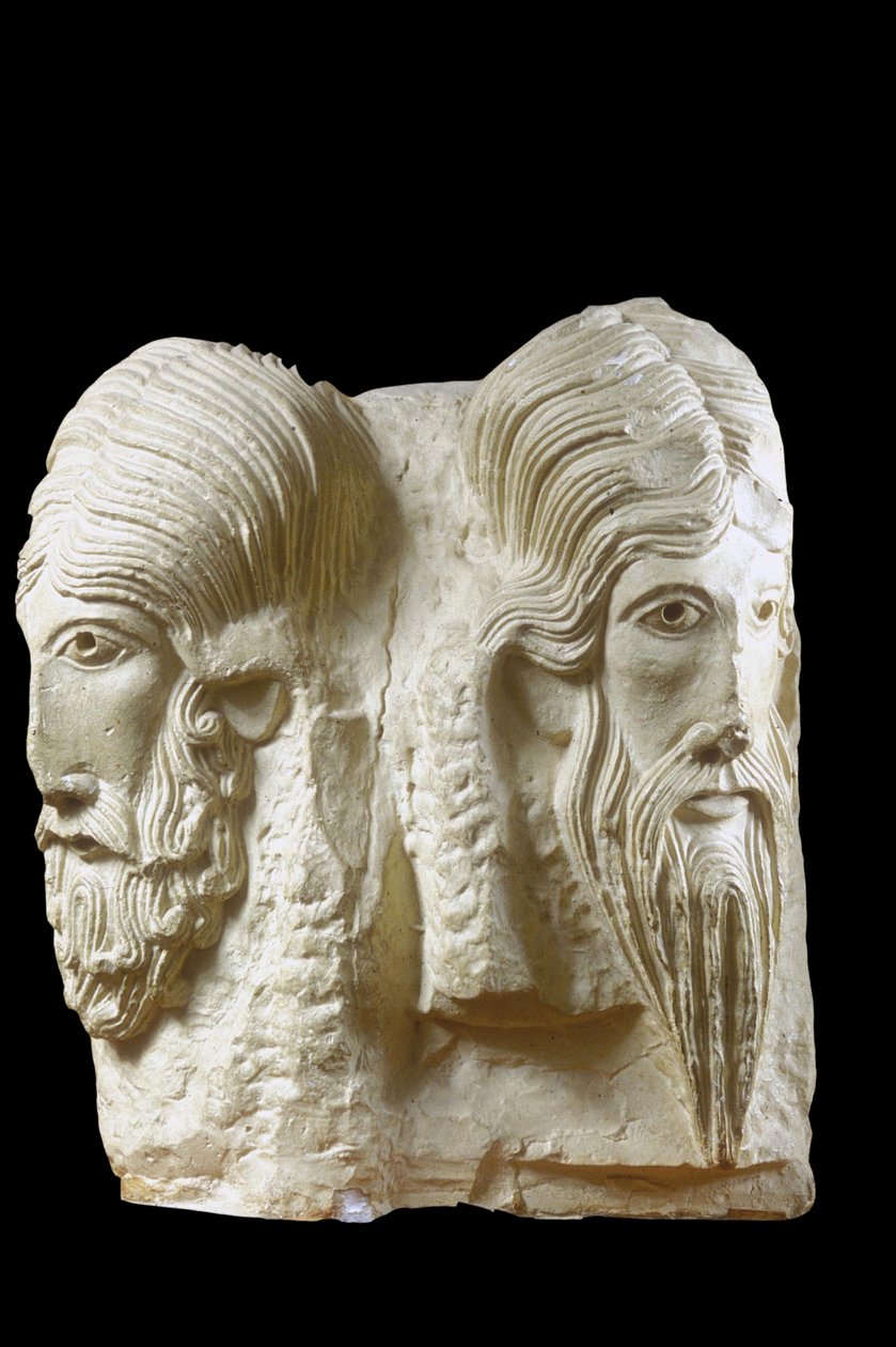 Fragment van een buste met drie hoofden die de Drie-eenheid voorstellen, uit de Kerk van de Aankondiging in Nazareth door Israeli School