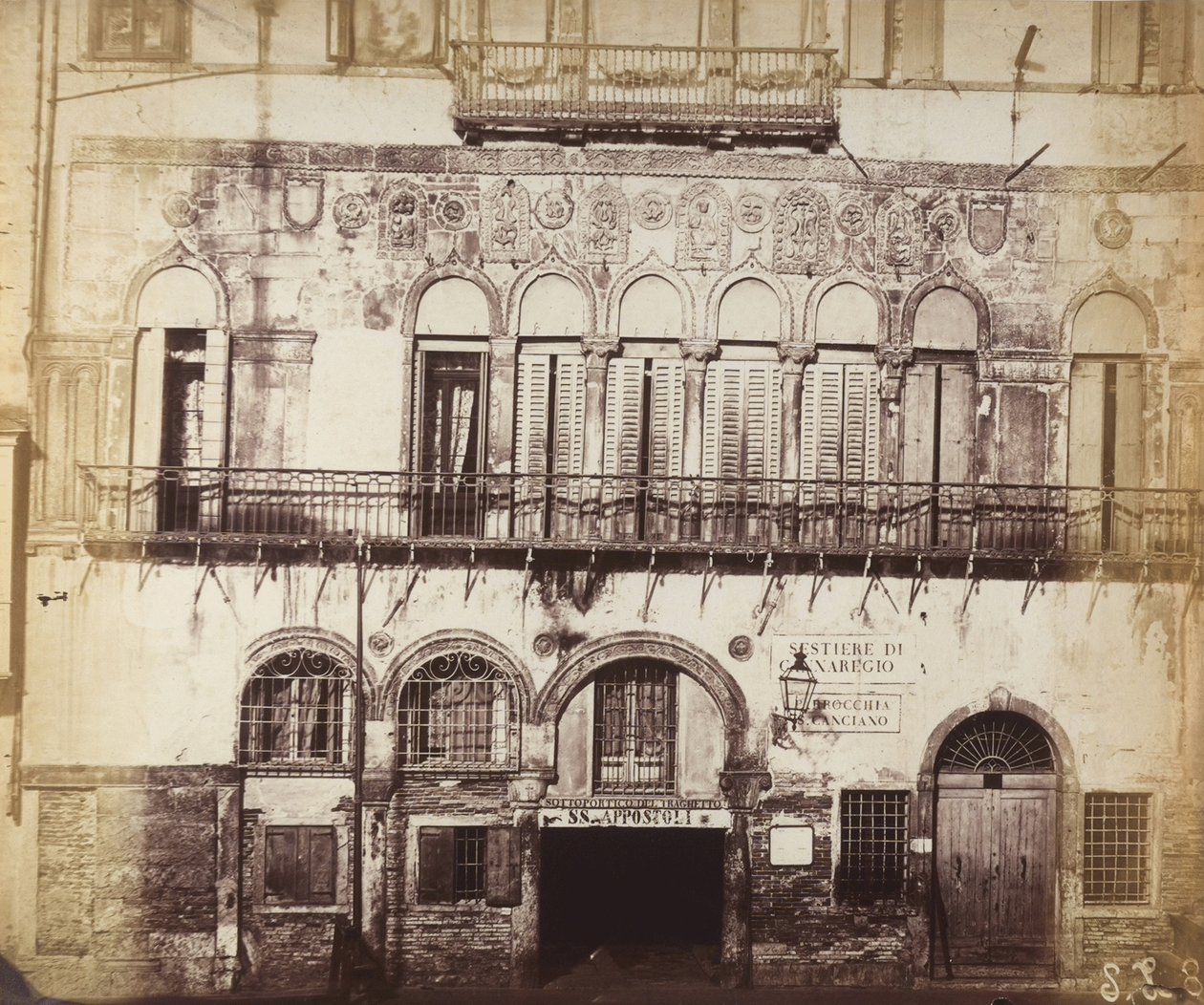 Gebouw op de Sestriere di Cannaregio, Venetië door Italian Photographer