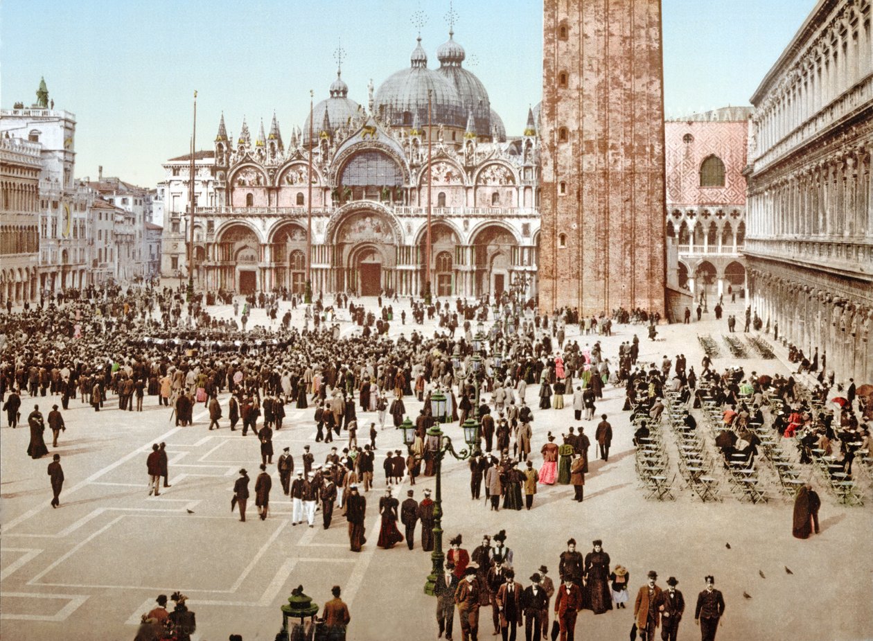 San Marcoplein, Venetië, 1890-1900 door Italian Photographer