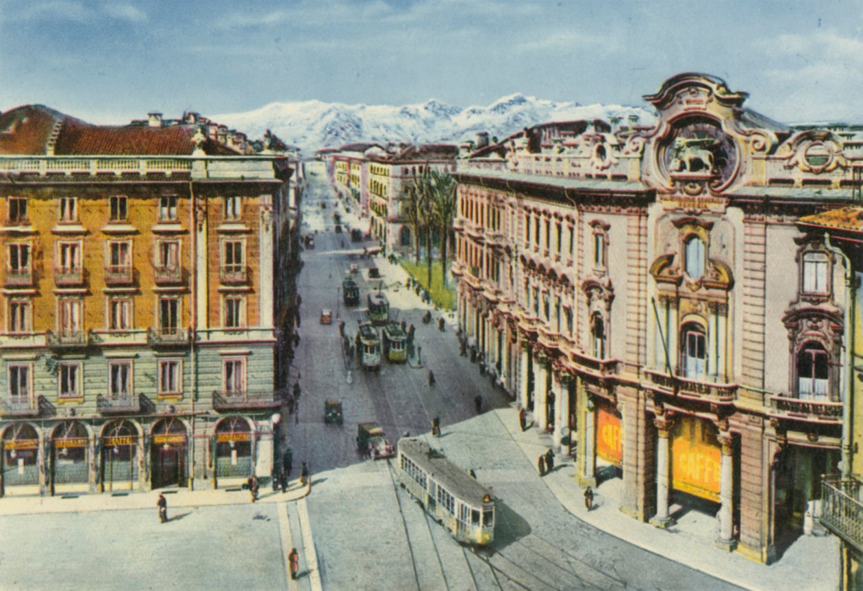 Turijn - Piazza Solferino en Via Cernaia (kleurenfoto) door Italian Photographer