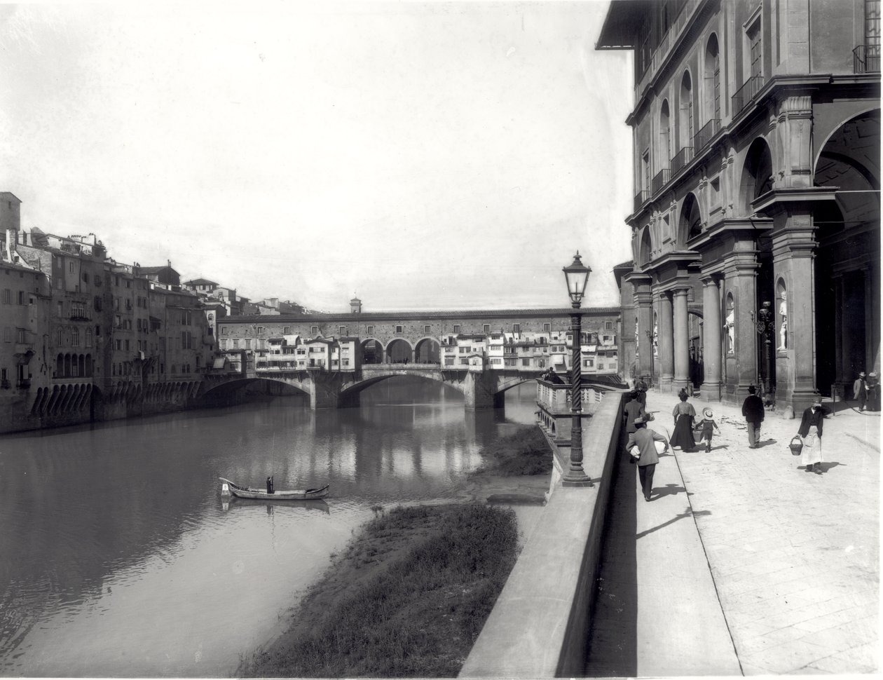 Ponte Vecchio en de gevel van de Uffizi door Italian Photographer Italian Photographer
