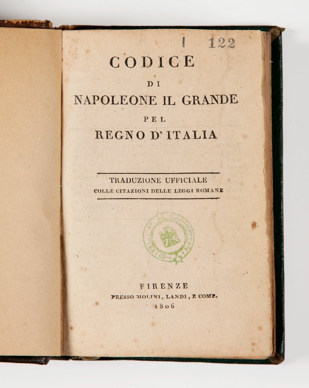 Code Napoleon de Grote voor het Koninkrijk Italië, open op de titelpagina, gepubliceerd Firenze, Molini, Landi et Cie, 1806 door Italian School