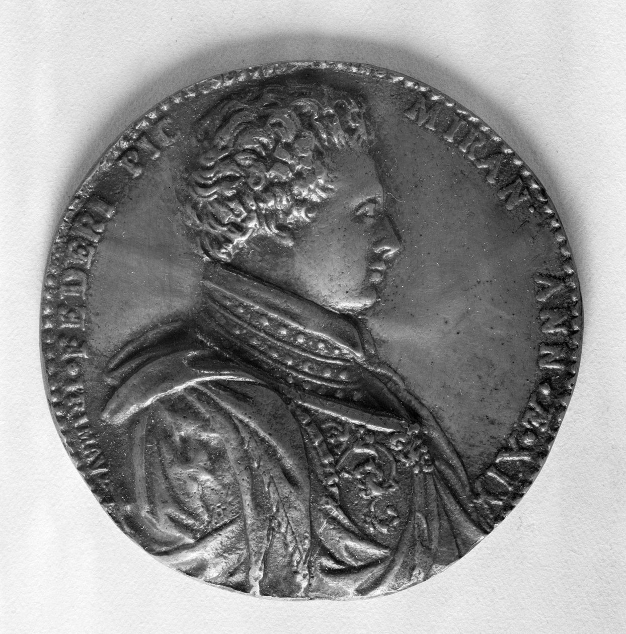 Reliëf met graaf Giovanni Pico della Mirandola (1463-94) door Italian School