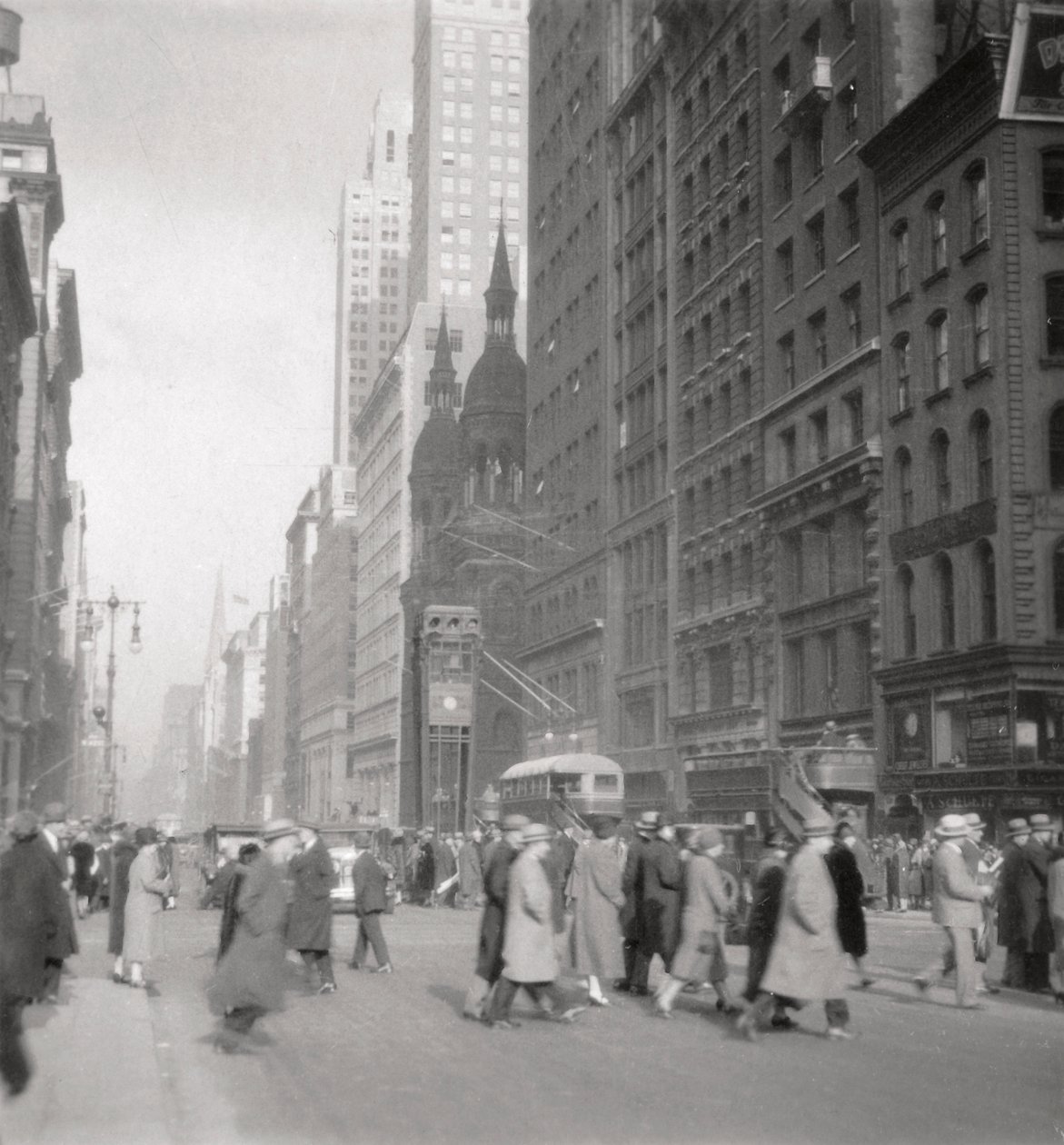 5th Avenue, New York City, VS, 20e eeuw door J. Dearden Holmes