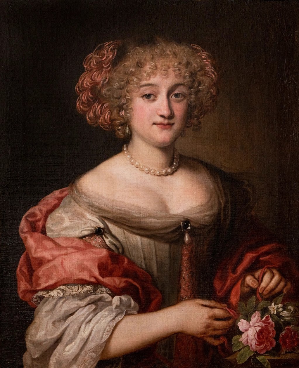 Portret van een dame van de familie Colonna, halflang, in een duifgrijze jurk en roze zijden omslagdoek door Jacob Ferdinand Voet
