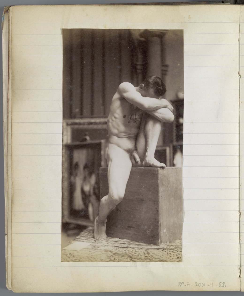 Studie van een zittend mannelijk naaktmodel in het atelier van Jacques de Lalaing door Jacques Lalaing (attributed to)