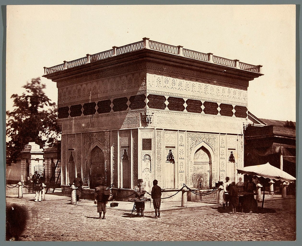 "Fontein van Tophanna" [Istanbul. Fontein in Tophane] door James Robertson