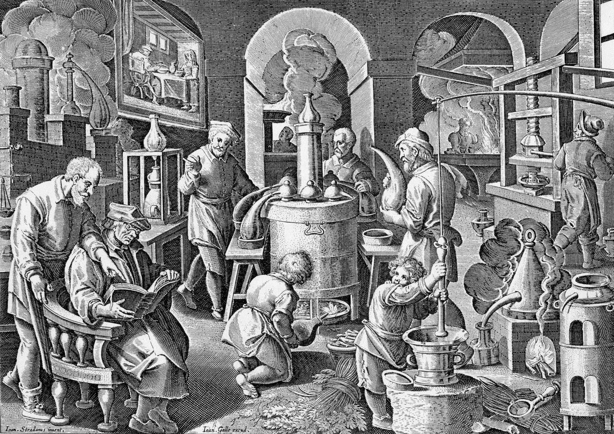 Distillatie: In igne succus omnium, arte, corporum, Vigens fit unda, limpida en potissima. 16e-eeuwse gravure door Jan van der Straet, over de verschillende stadia van distillatie. door Jan van der Straet