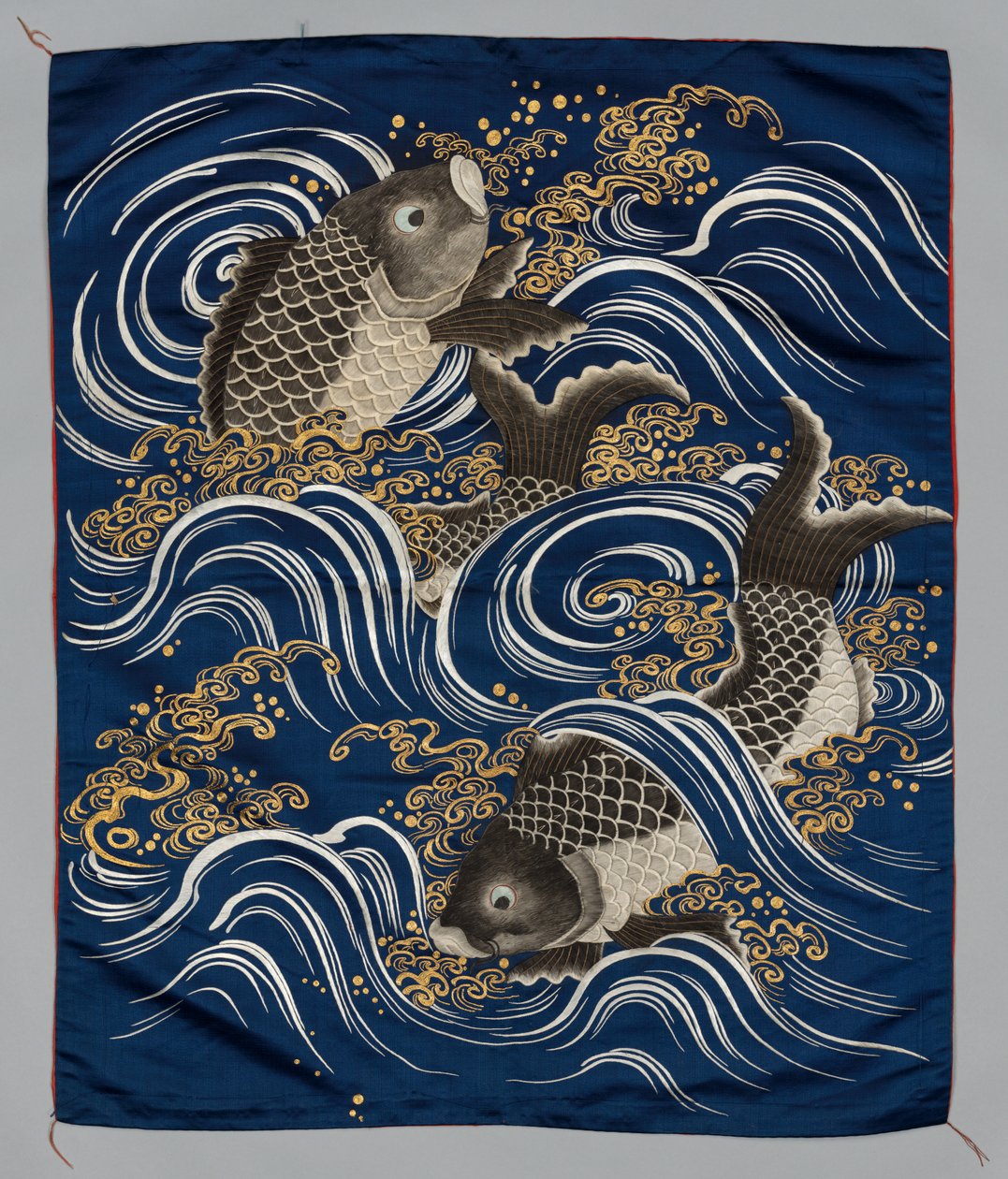 Geschenkhoes (Fukusa) met Karper in Golven door Japan, Meiji period