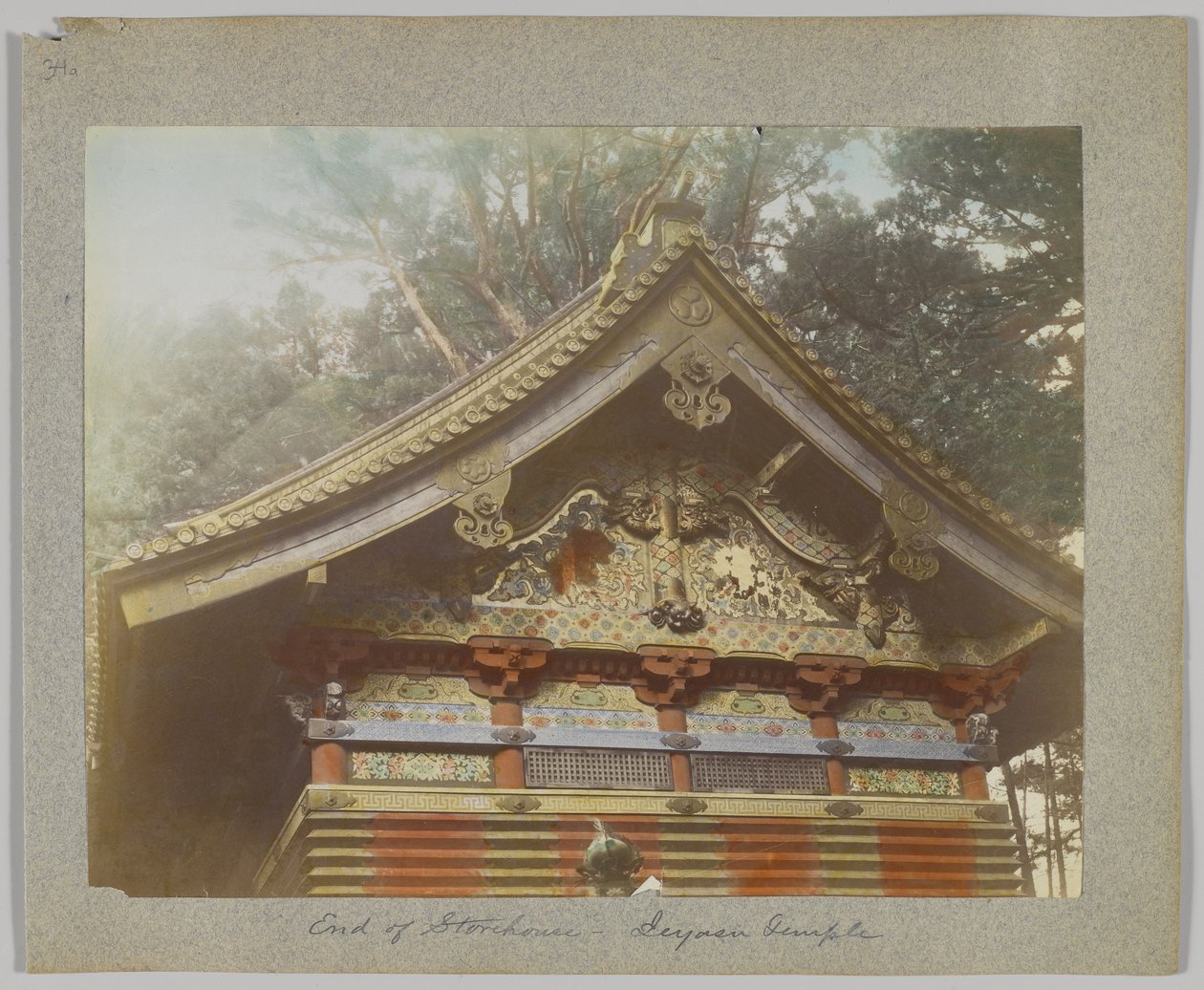 Een pakhuis bij Tōshō-gū, Nikko, Japan door Japanese Photographer