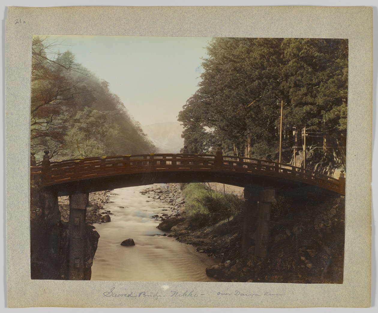 Heilige brug over de Daiya-rivier, Nikko, Japan door Japanese Photographer