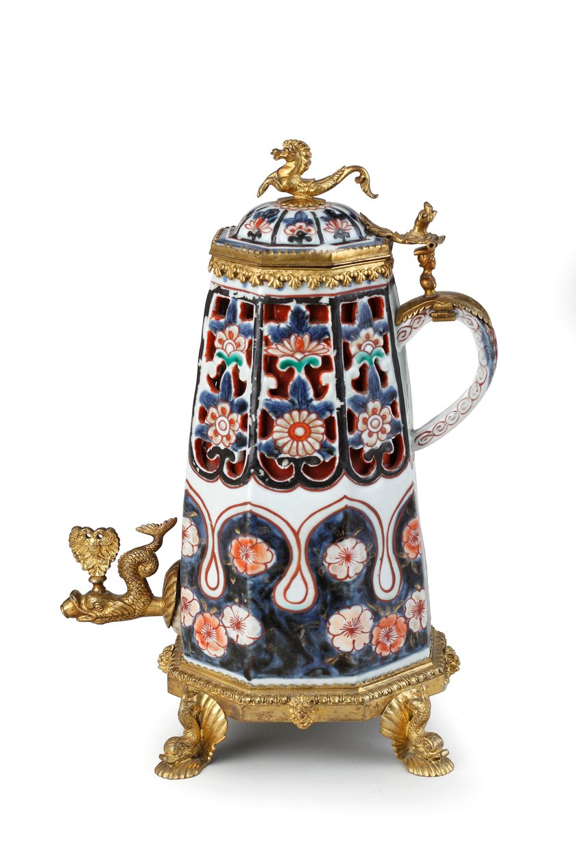 Een zeldzame elegant gemonteerde Imari koffiepot en deksel (keramiek) door Japanese School
