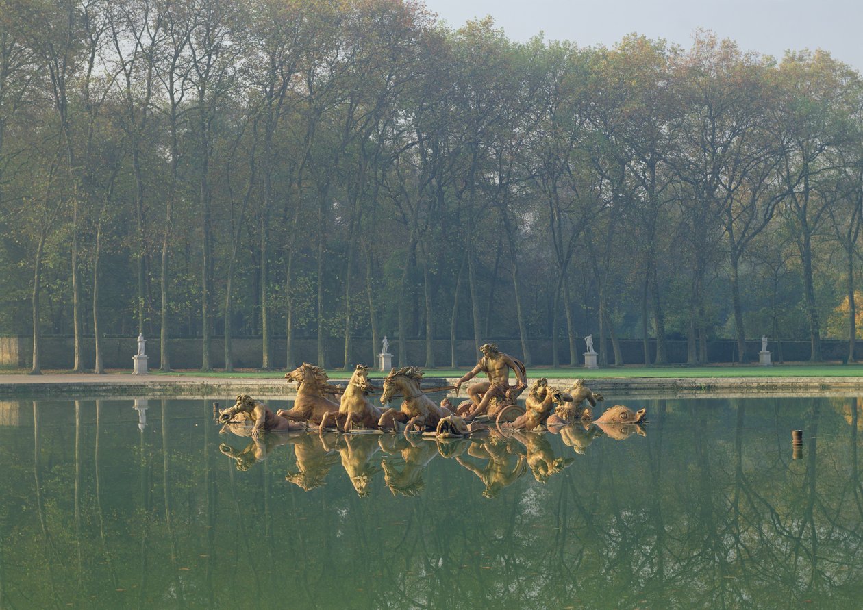 Apollo in zijn Wagen, van het Bassin d