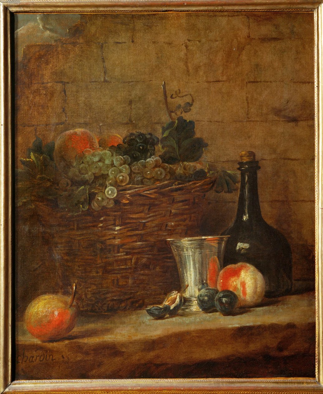 Fruitmand met druiven, een zilveren bokaal en een fles, perziken ... door Jean Baptiste Simeon Chardin