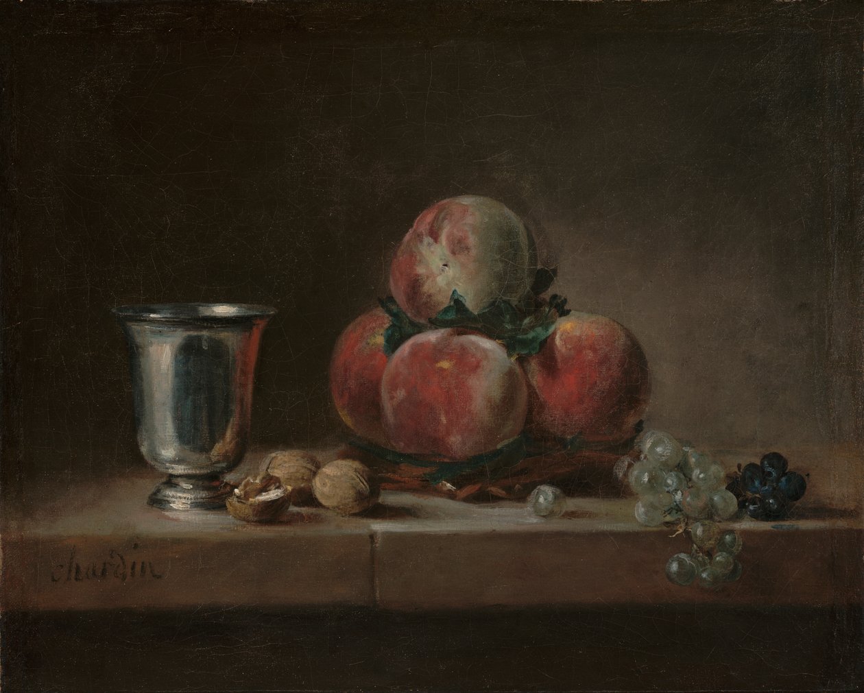 Stilleven met Perziken, een Zilveren Beker, Druiven en Walnoten door Jean Baptiste Simeon Chardin