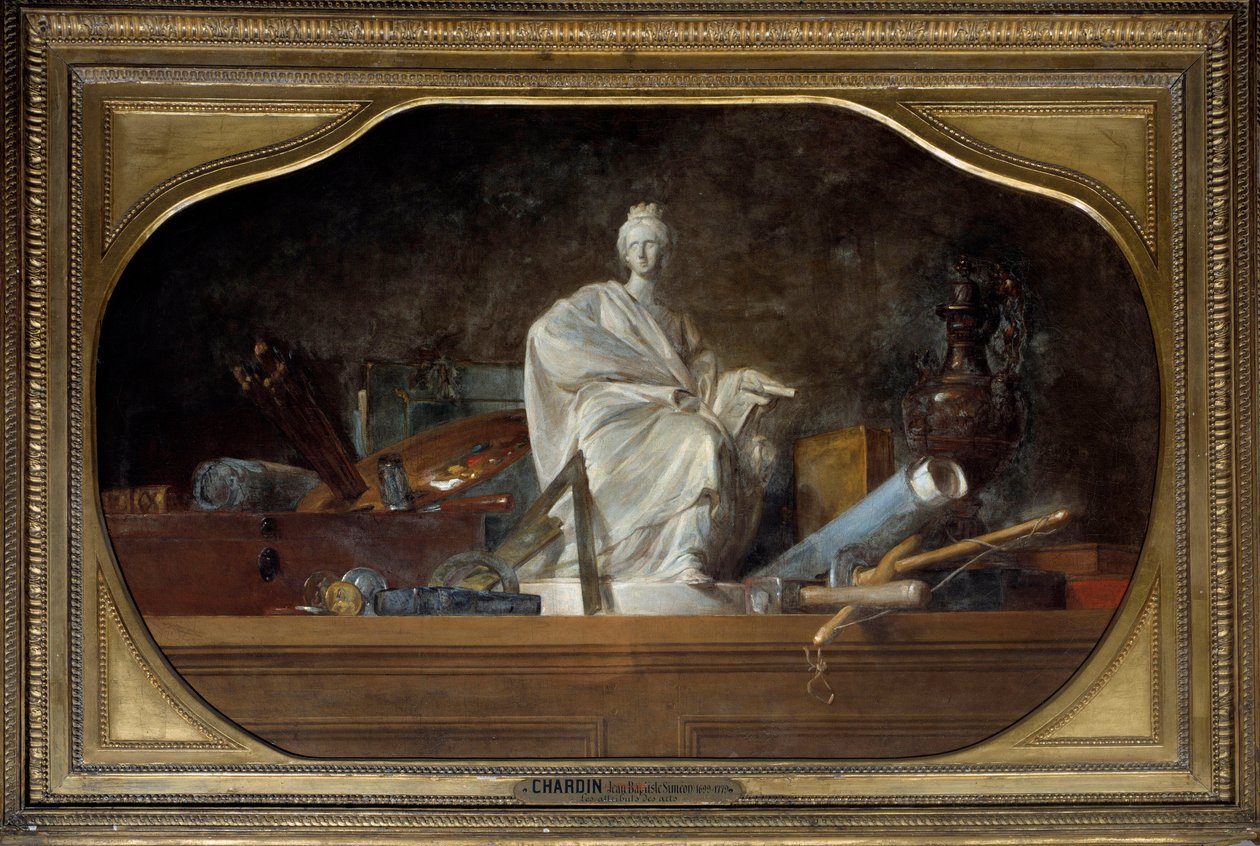 De attributen van de Kunsten Allegorie van de kunsten met beeldhouwersgereedschap, beeldje door Jean-Baptiste Simeon Chardin