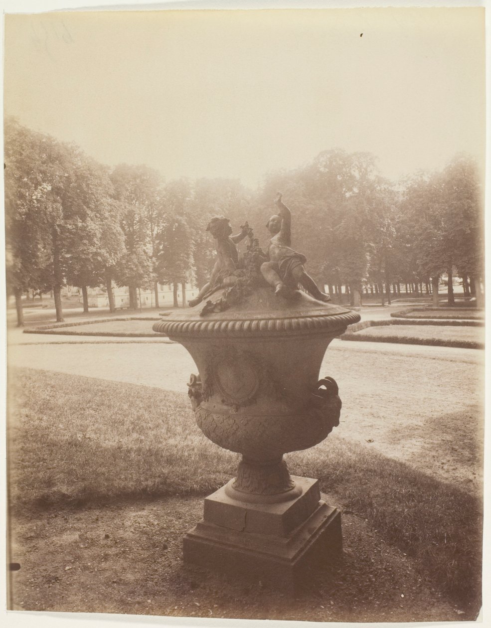 Versailles, Grand Trianon door Jean Eugène Auguste Atget