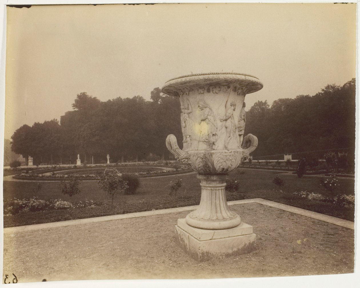 Versailles, Vaas van Cornu door Jean Eugène Auguste Atget